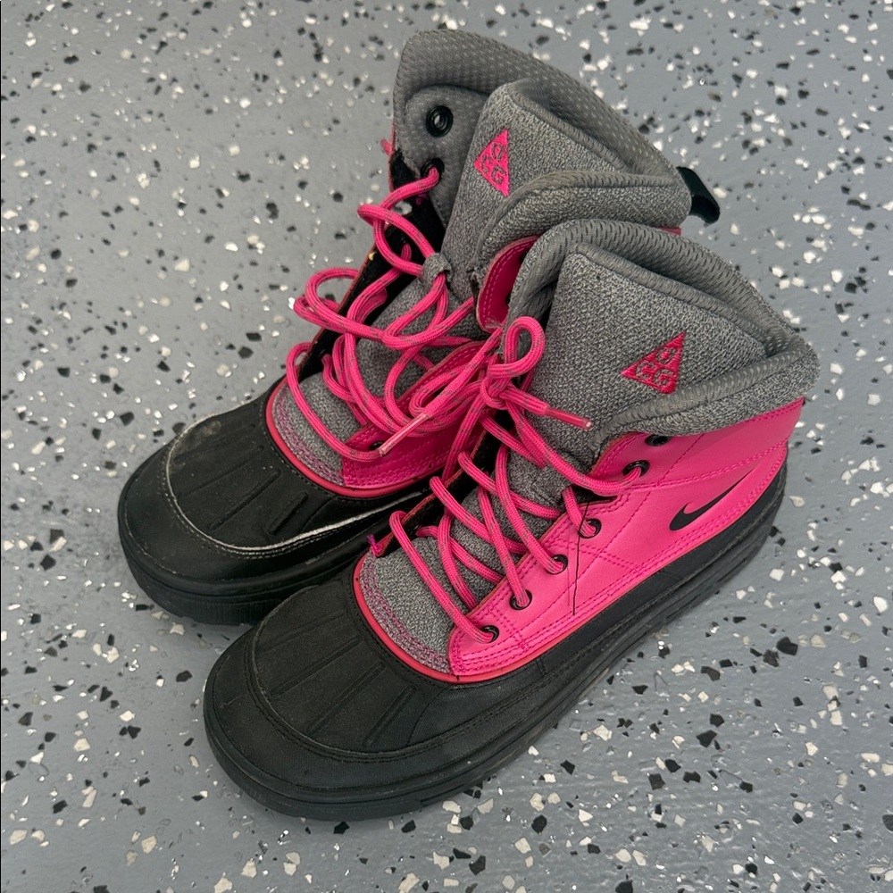 Nike ACG Black and Pink Boots